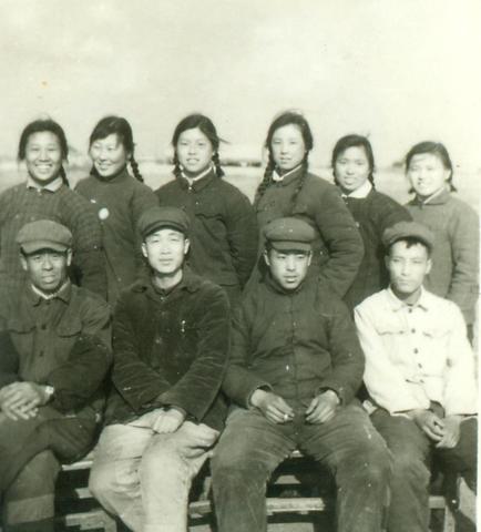 10人合影（1971年10月）.jpg