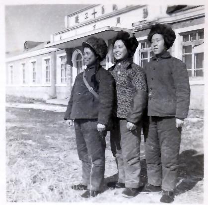 北京姐妹（马俊莱、李玉华和张文巧）.jpg