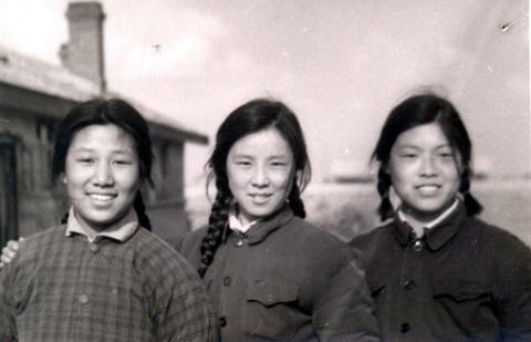 北京三姐妹（陈家美、王玉萍和许兆秋）.jpg