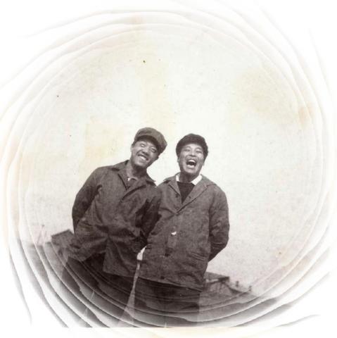 俩哈知青（曹滨江和姜大麻子.jpg