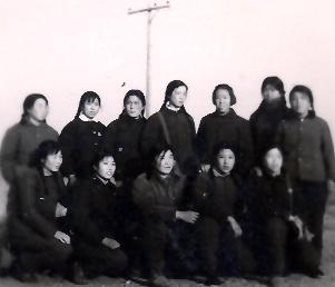全体北京女知青.jpg