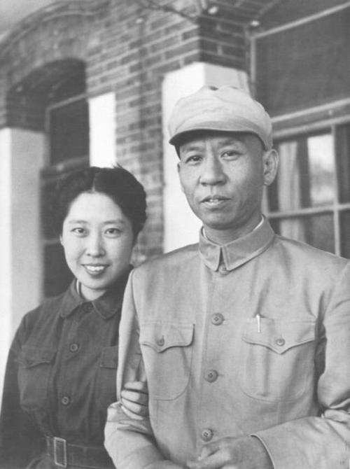 1949꣬ɽ.jpg