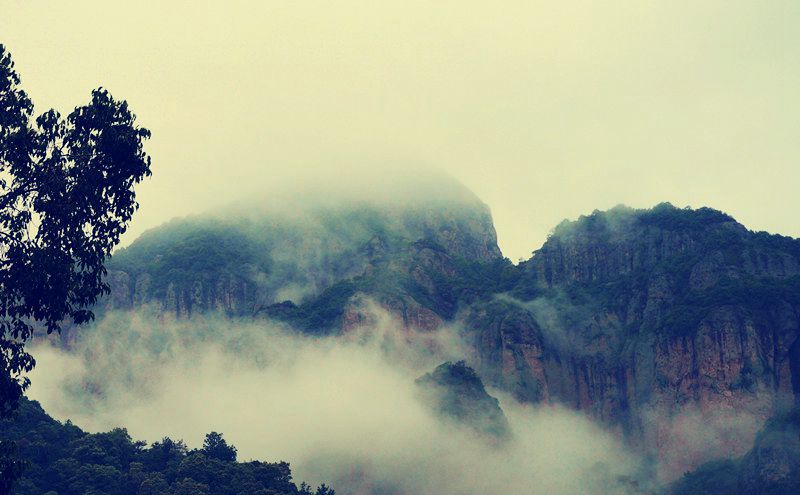 12号作品《雁荡山一景1》.jpg